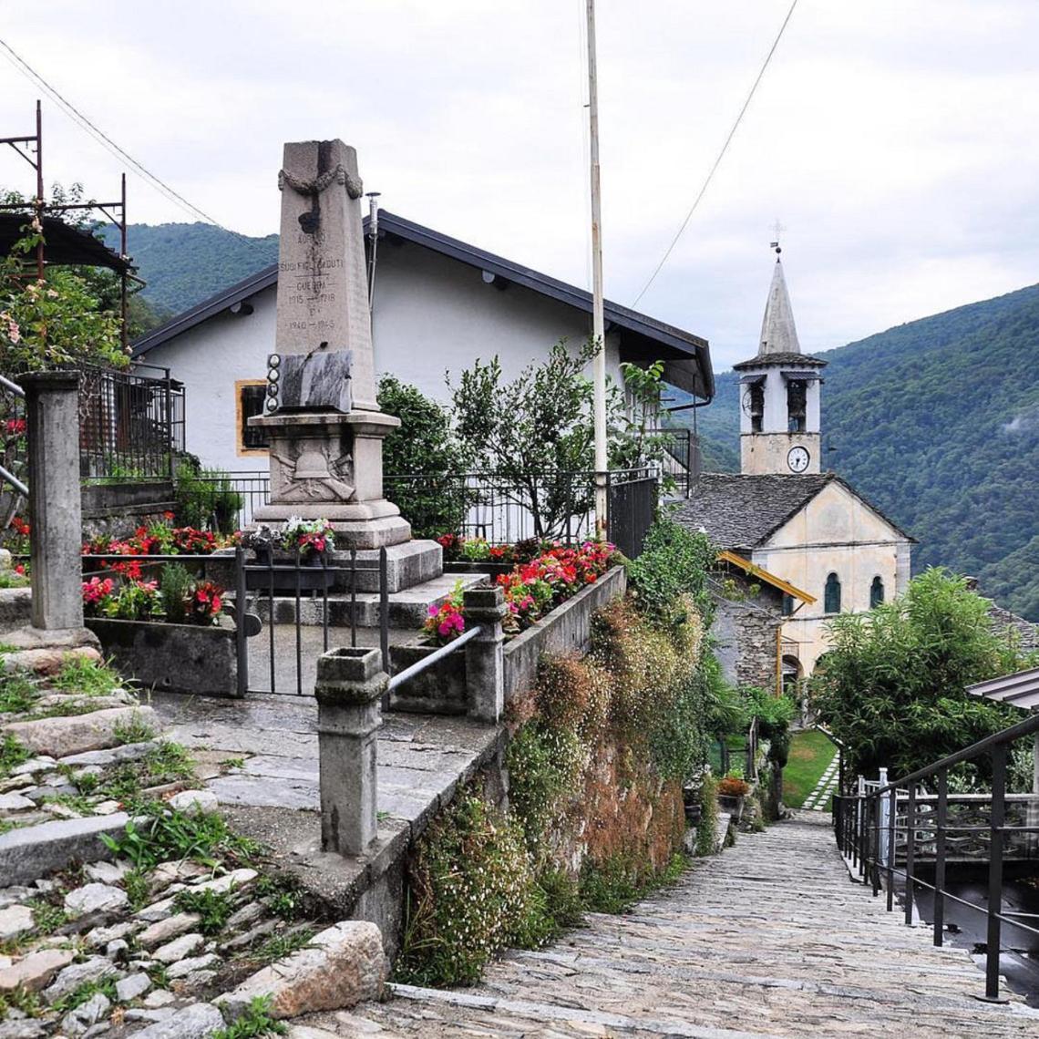 B&B La Locanda Del Cinghiale Aurano Экстерьер фото